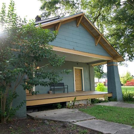 Cajun Hostel Downtown Lafayette Eksteriør billede